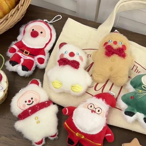 Christmas Cute Plush Cartoon Pendant Christmas Series Pendant Snowman Tree Santa Claus Versatile Accessories Bag Doll Pendant 2025 Keychain